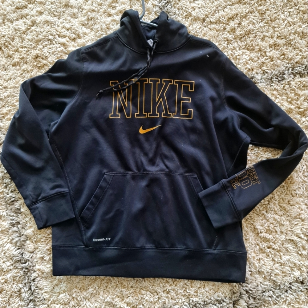 Nike therma-fit hoodie